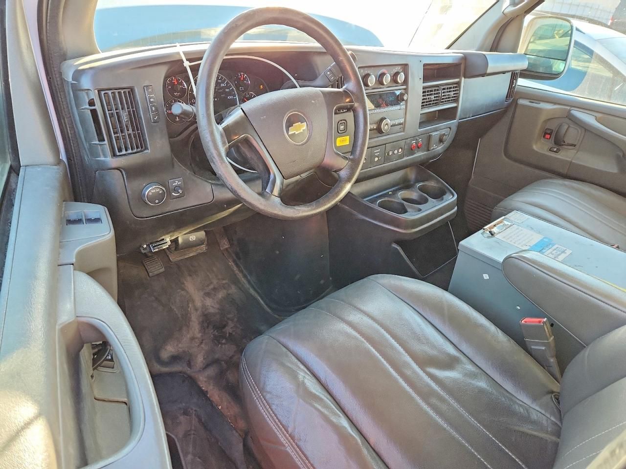 2015 Chevrolet Express 2500 Utility / Service Van