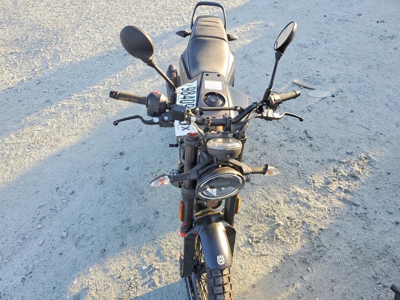 2023 Hrsb Vitpilen 401/svartpilen 401