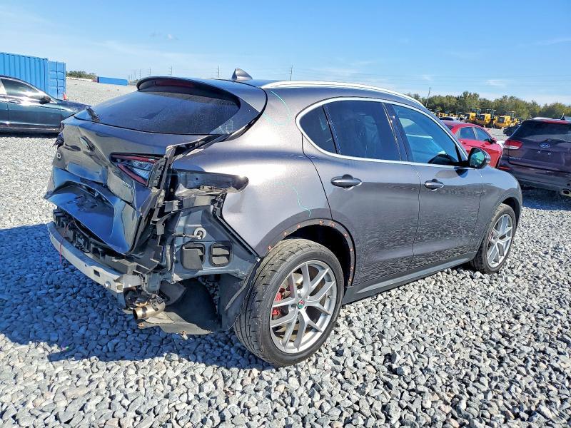 2019 Alfa Romeo Stelvio