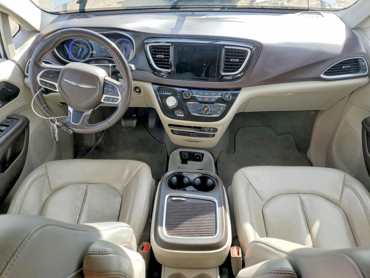 2020 Chrysler Pacifica Touring l Plus