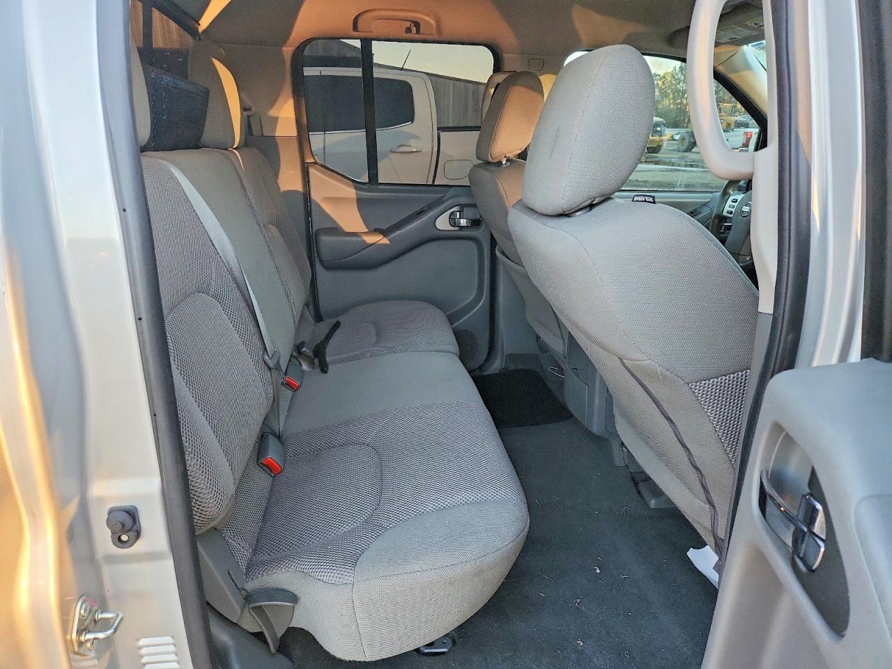 2019 Niss Frontier s