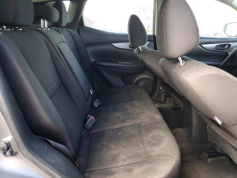 2017 Nissan Rogue Sport s