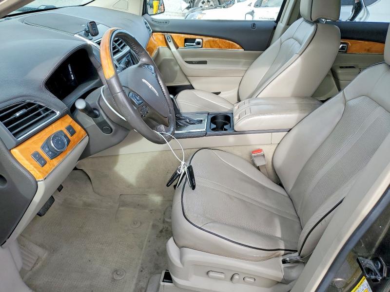 2011 Lincoln Townhouse MKX