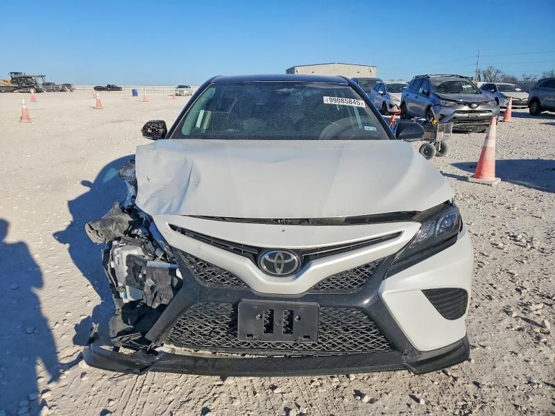 2021 Toyota Camry trd
