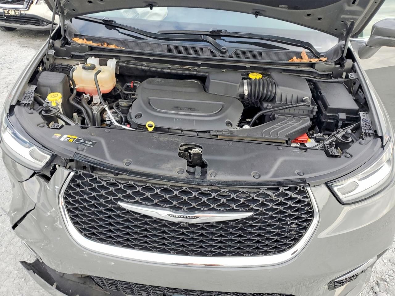 2022 Chrysler Pacifica Touring l