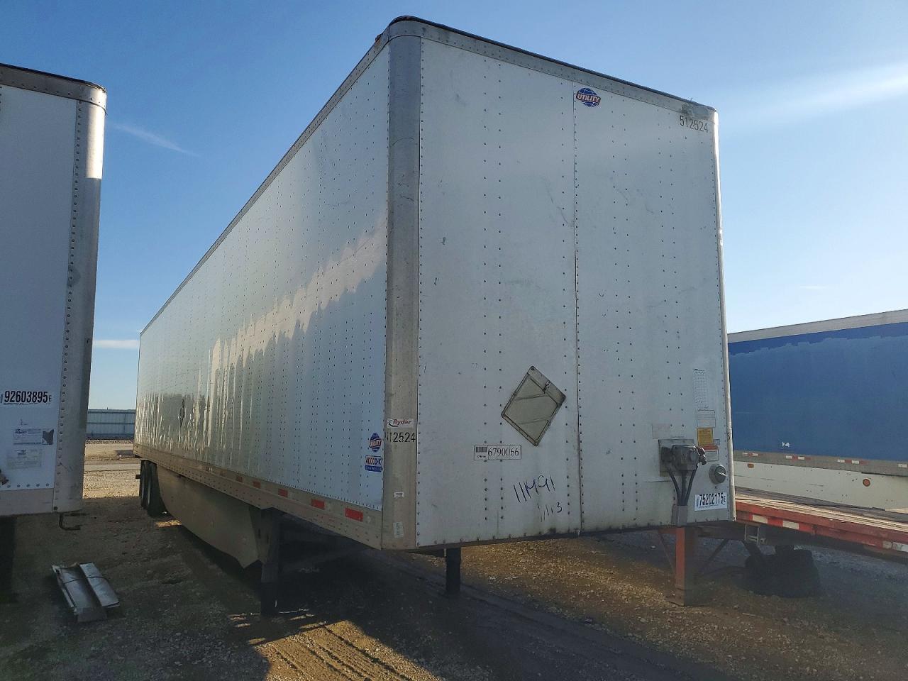 2014 Utility VS2DX DRY Van Trailer