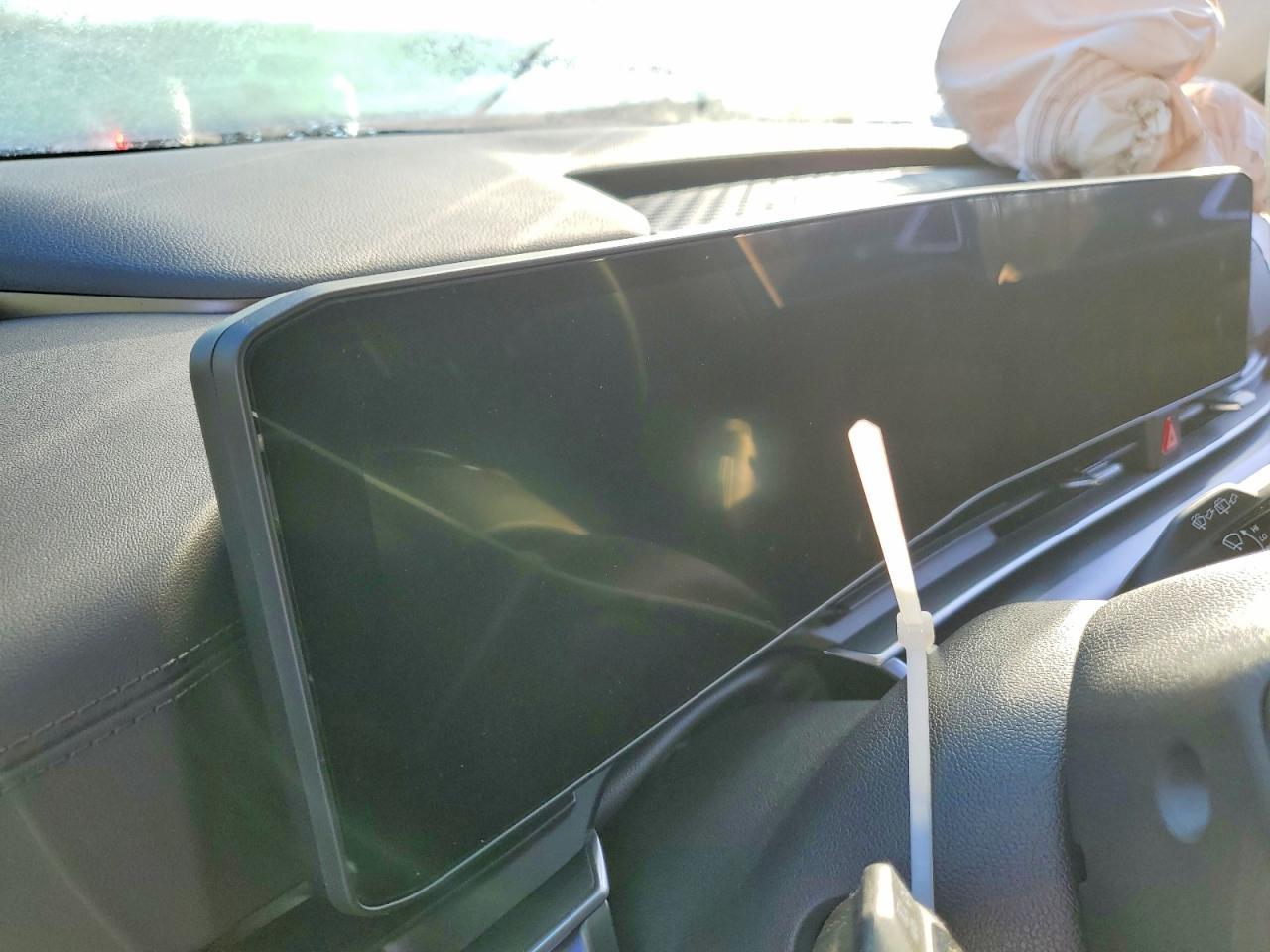 2026 KIA Carnival lx