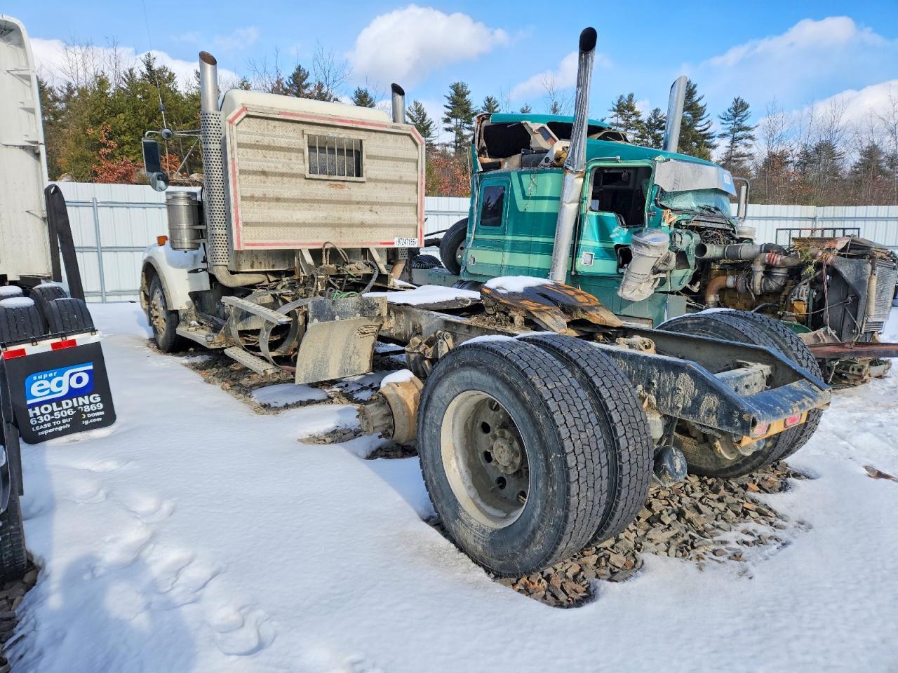 2016 Kenworth W900 Semi Truck