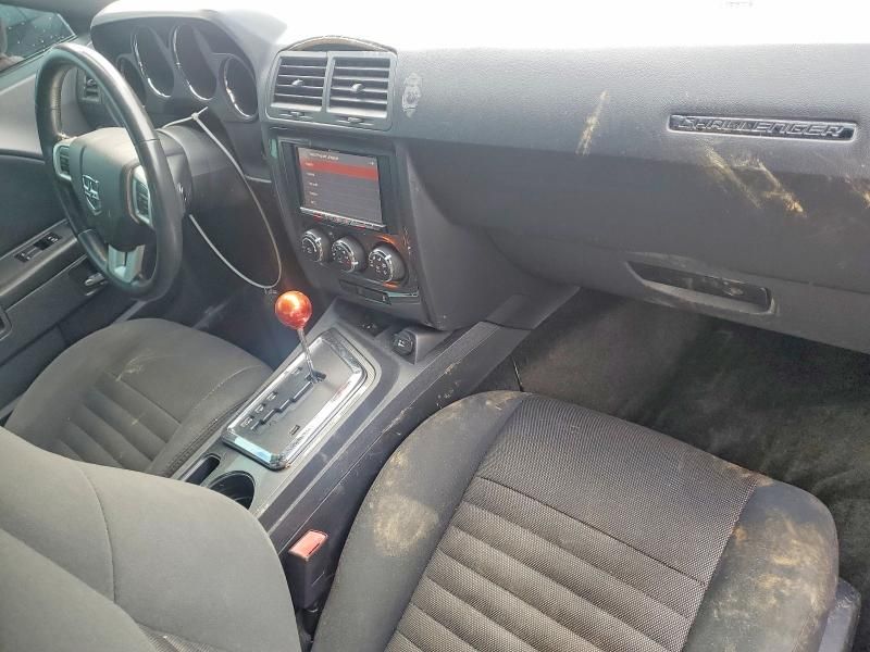 2012 Dodge Challenger sxt