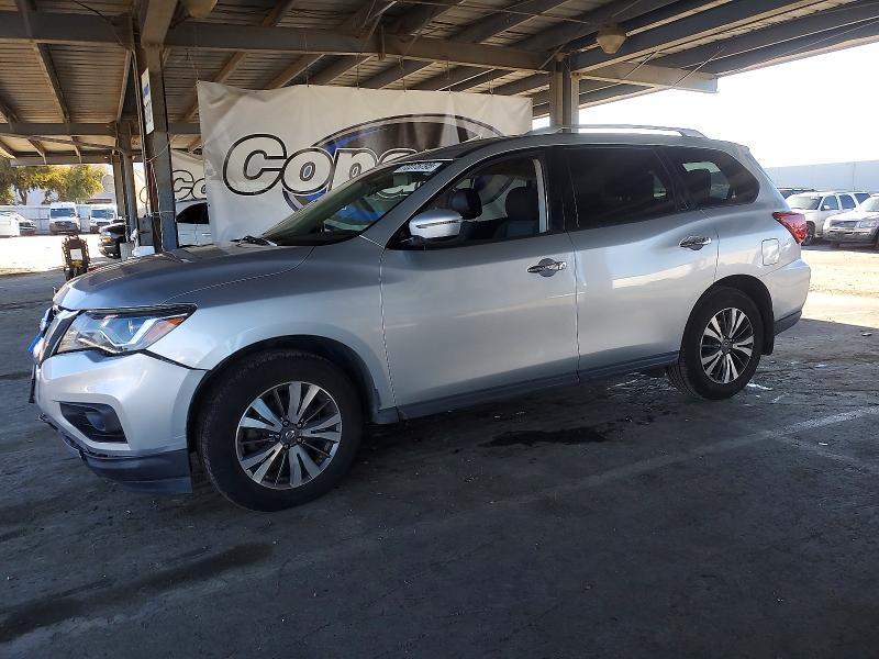 2017 Nissan Pathfinder s