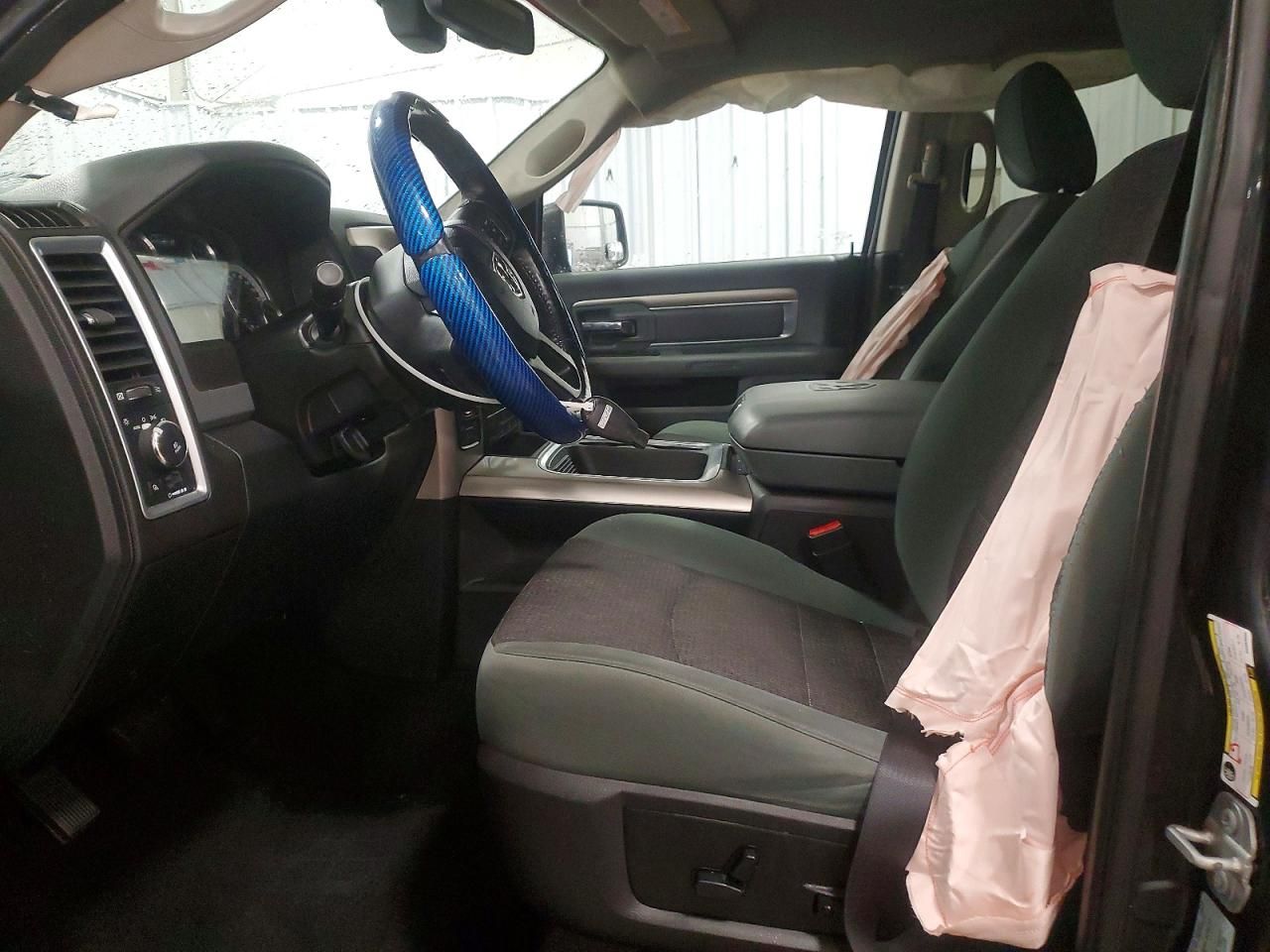 2016 Dodge Ram 1500 slt