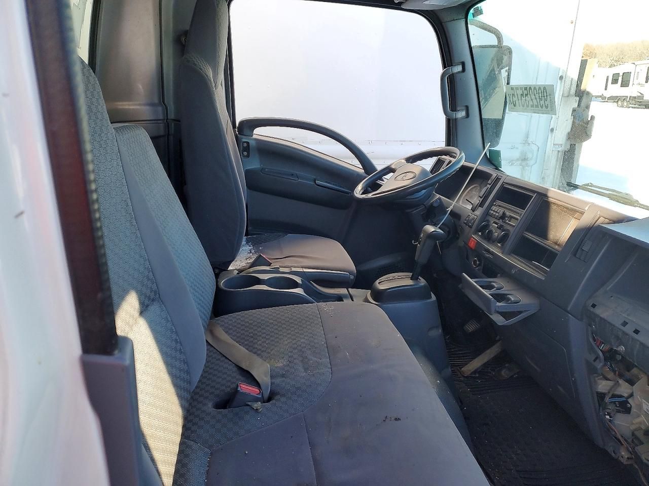 2011 Isuzu NPR HD BOX Truck