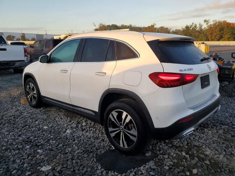 2025 Mercedes-Benz Gla 250