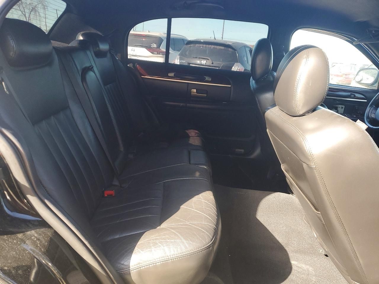 2007 Lincoln Town car Executive l