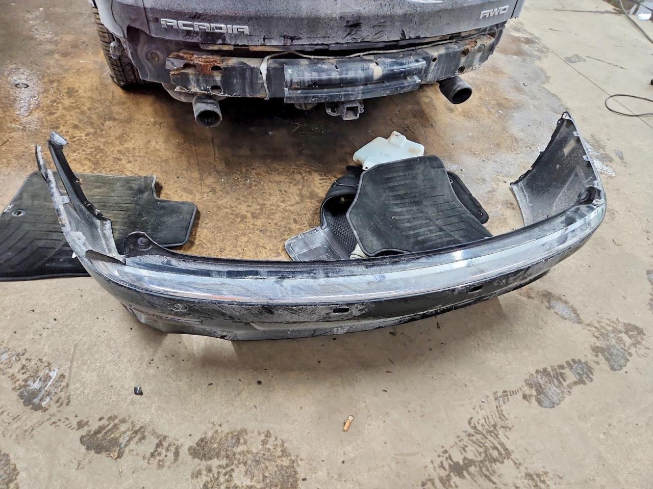 2011 GMC Acadia Denali