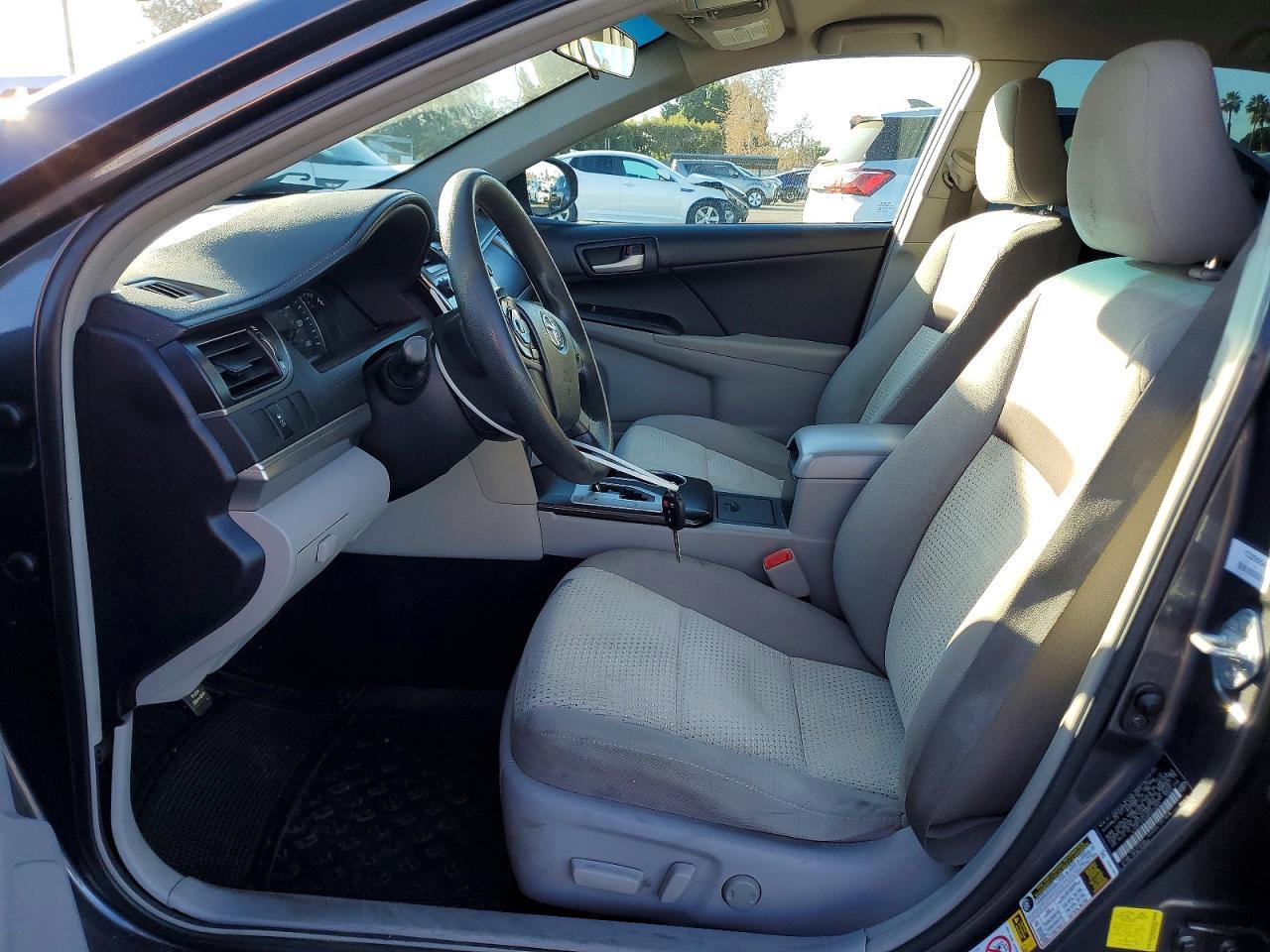 2013 Toyota Camry l