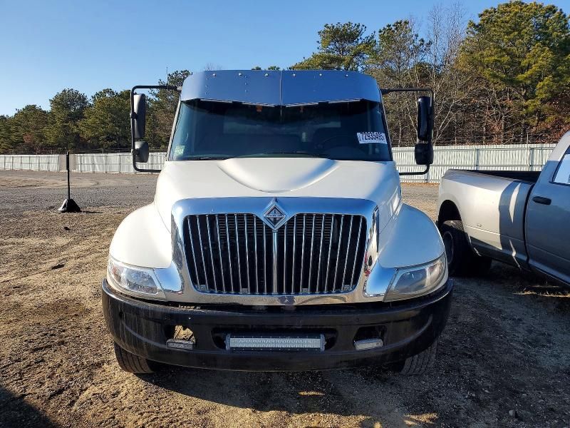 2006 International 400