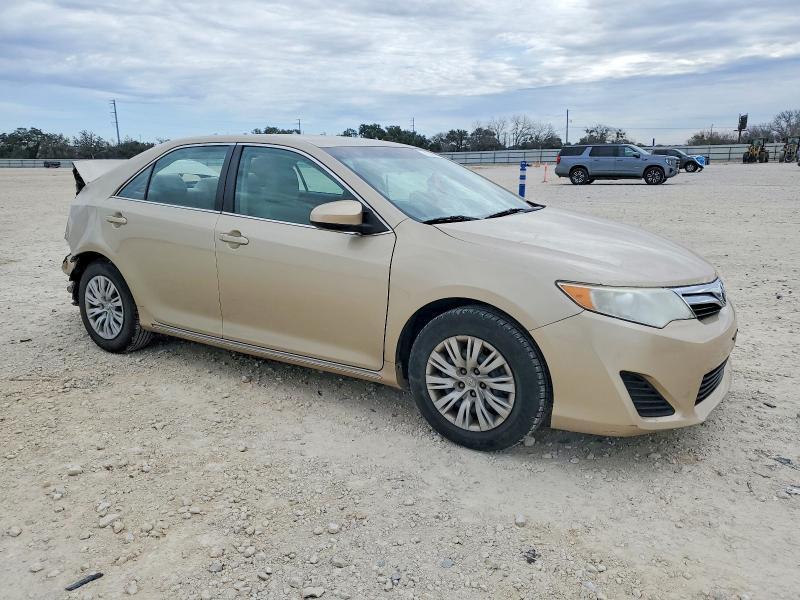 2012 Toyota Camry le