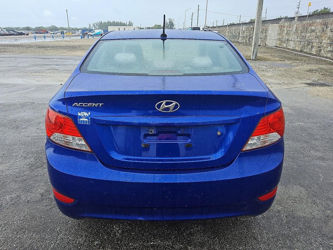 2013 Hyundai Accent gls
