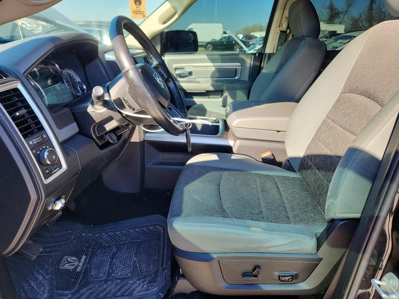 2016 Dodge RAM 1500 SLT