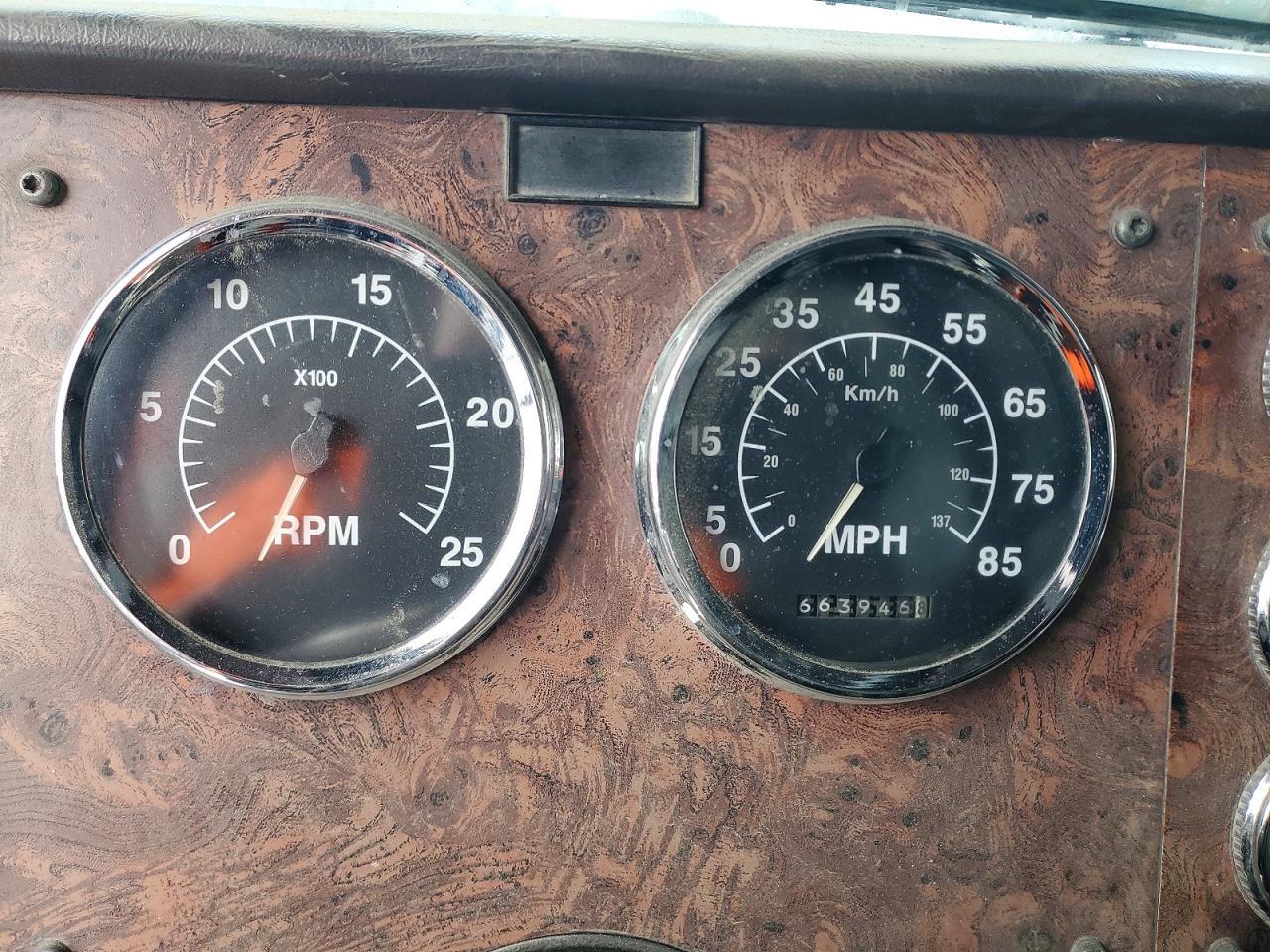 1999 International F-5070 Dump Truck