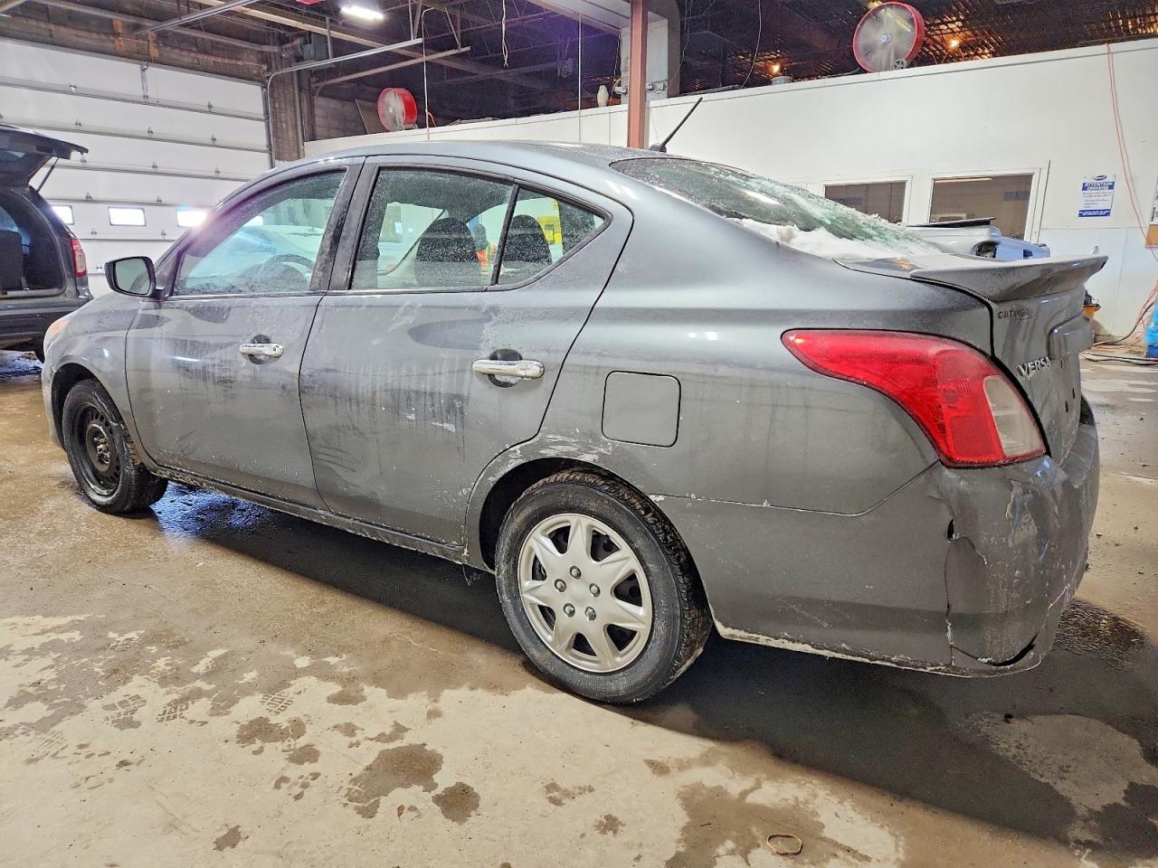 2018 Nissan Versa sv
