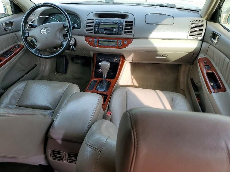 2003 Toyota Camry le