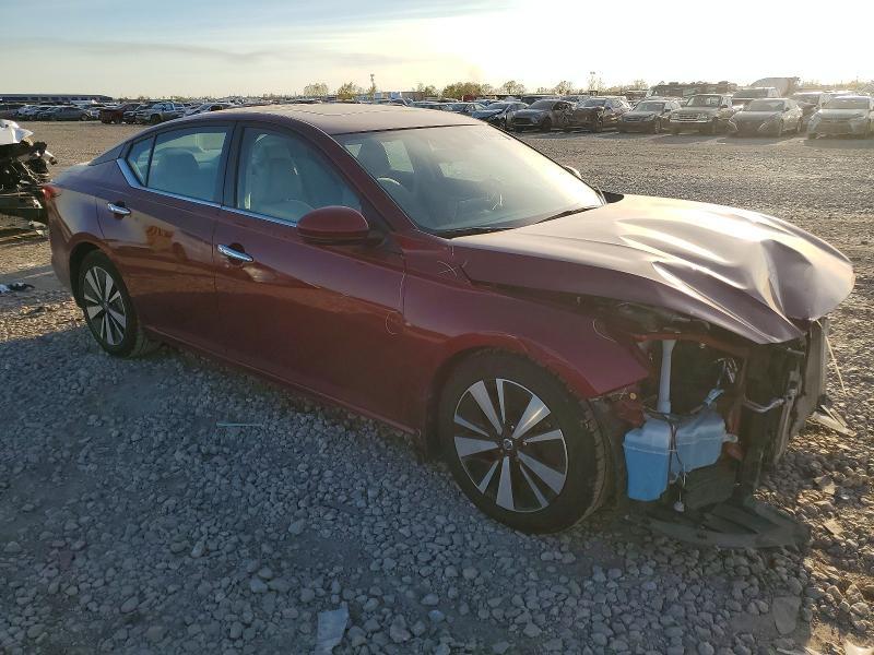 2022 Nissan Altima sv