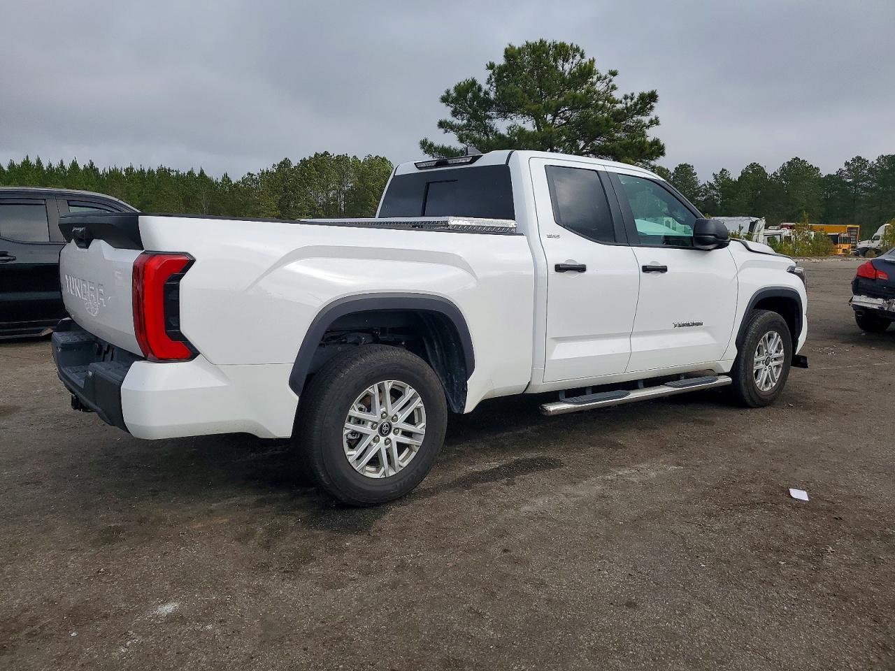 2025 Toyota Tundra SR5