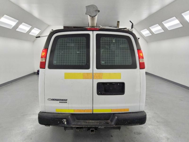 2013 Chevrolet Express G2500