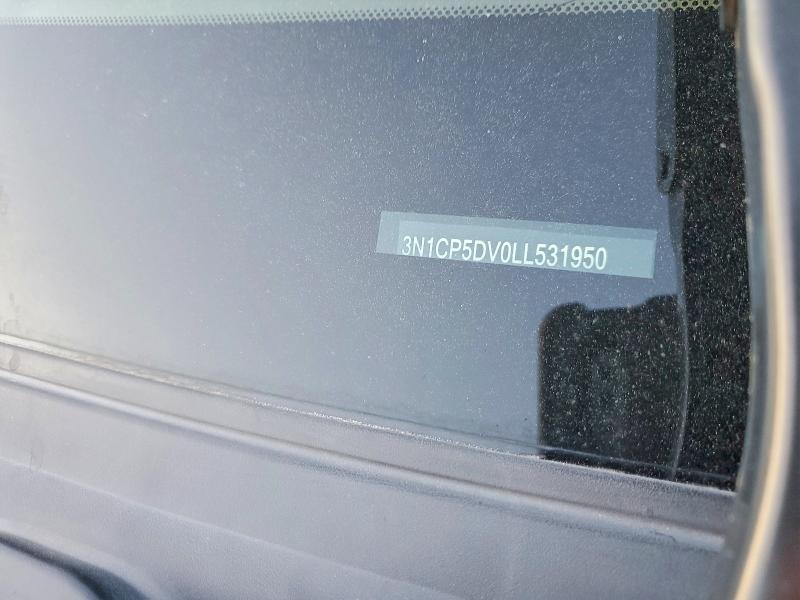 2020 Nissan Kicks sr