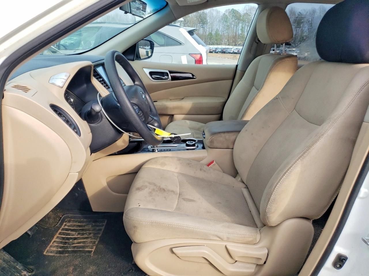 2017 Nissan Pathfinder s