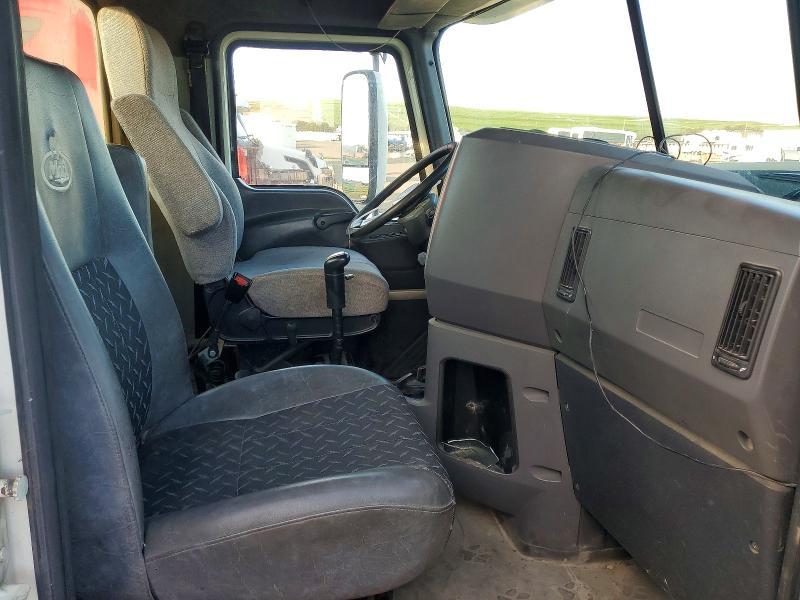 2016 Mack Cxu613 Semi Truck