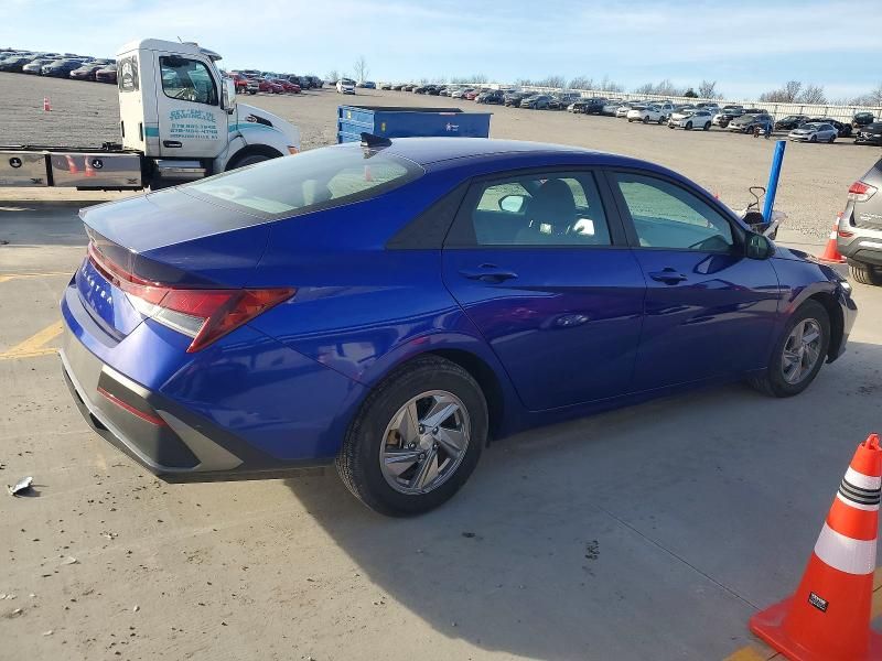 2024 Hyundai Elantra se