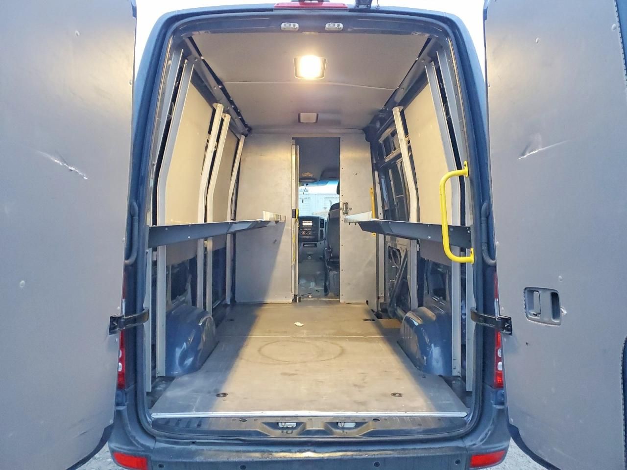 2018 Mercedes-Benz 2018 Mercedes Benz Sprinter 2500 Delivery van