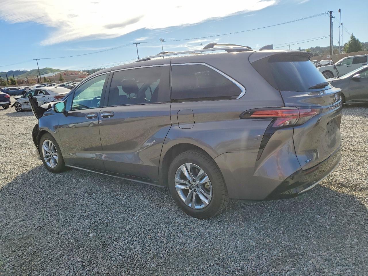 2022 Toyota Sienna Limited