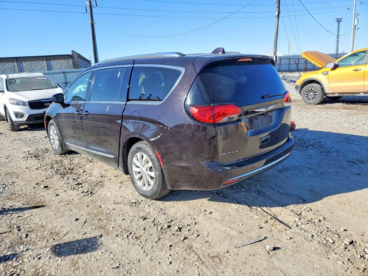 2018 Chrysler Pacifica Touring l