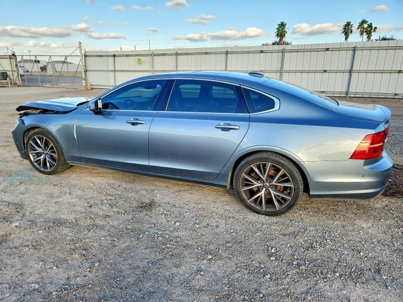 2018 Volvo S90 T5 Momentum