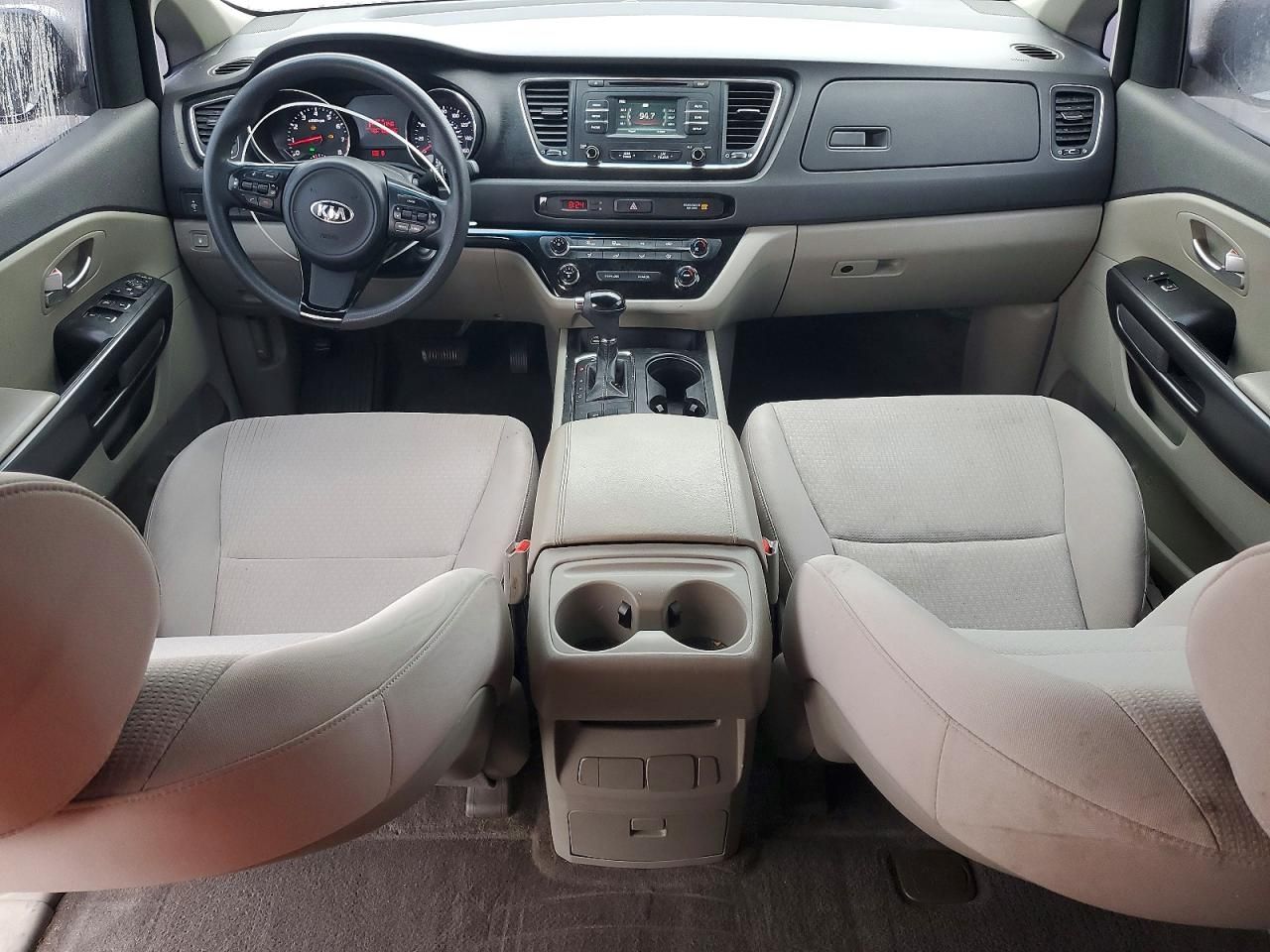 2016 KIA Sedona lx