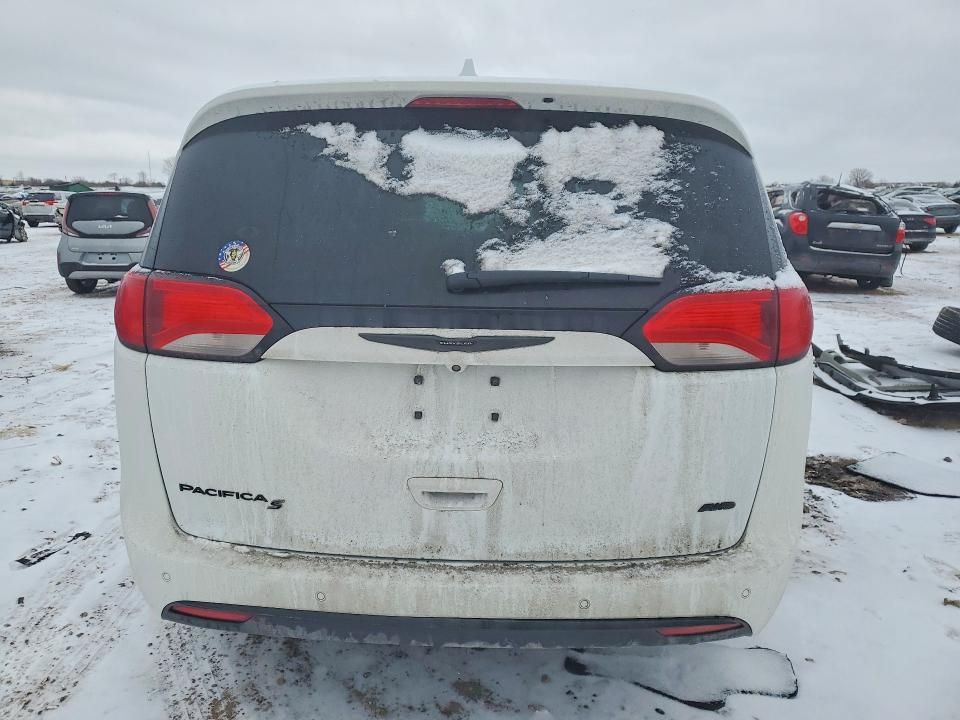 2020 Chrysler Pacifica Touring l