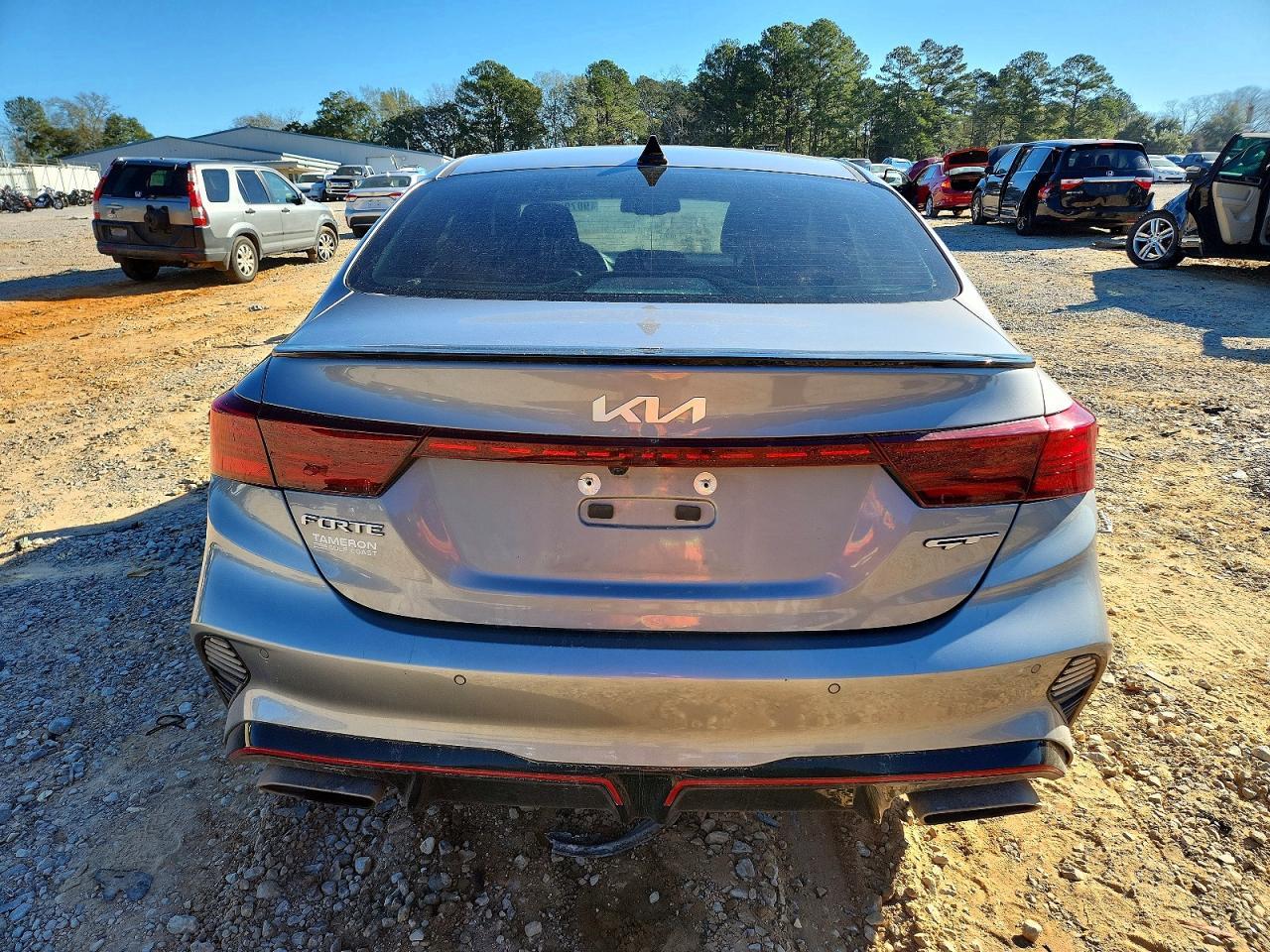 2023 KIA Forte gt