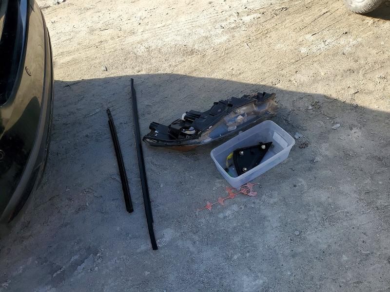 2020 Nissan Versa sr