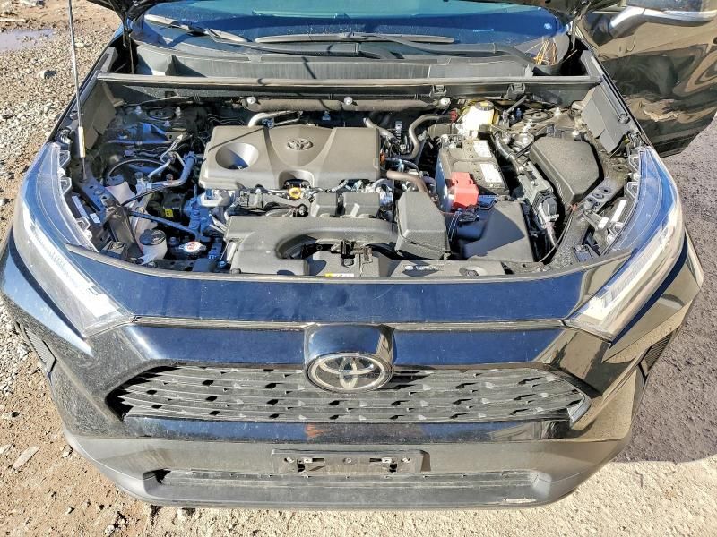 2025 Toyota Rav4 xle