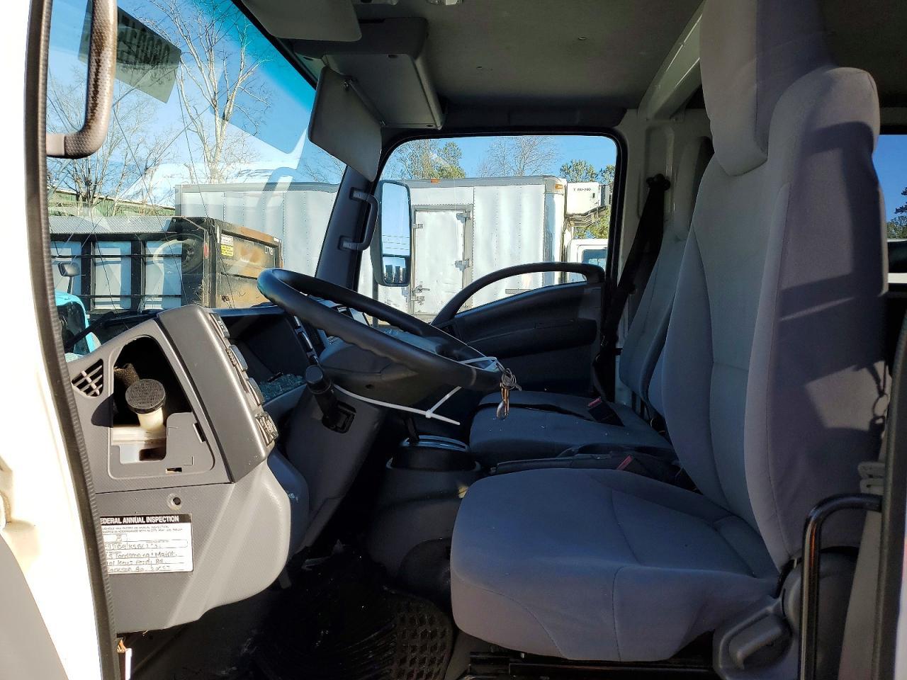 2019 Isuzu NPR HD BOX Truck