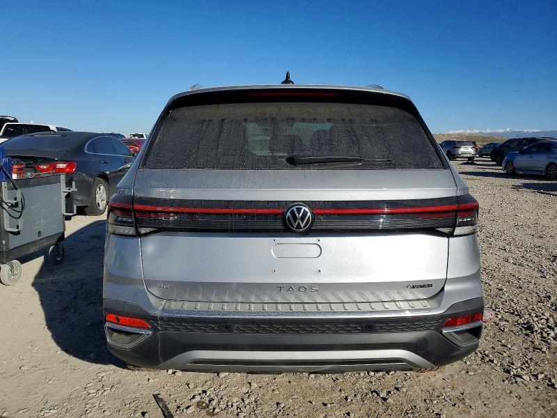 2025 Volkswagen Taos se
