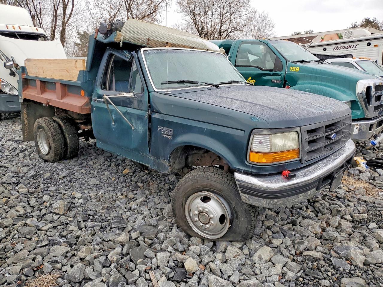 1995 Ford F350 Super Duty Dump Truck