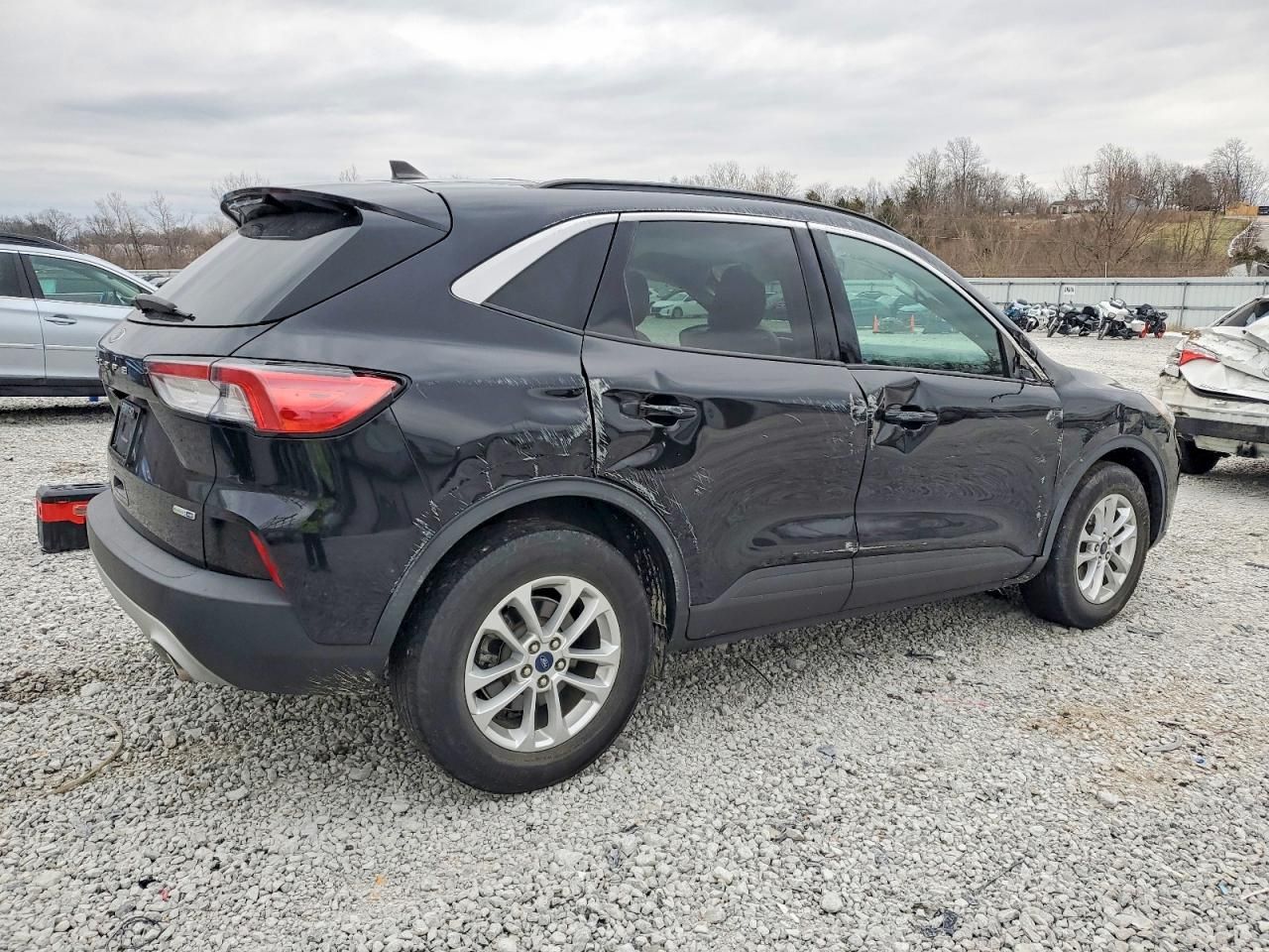 2020 Ford Escape se