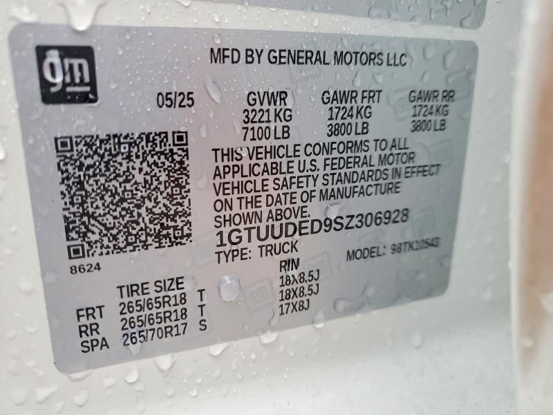 2025 GMC Sierra K1500 slt