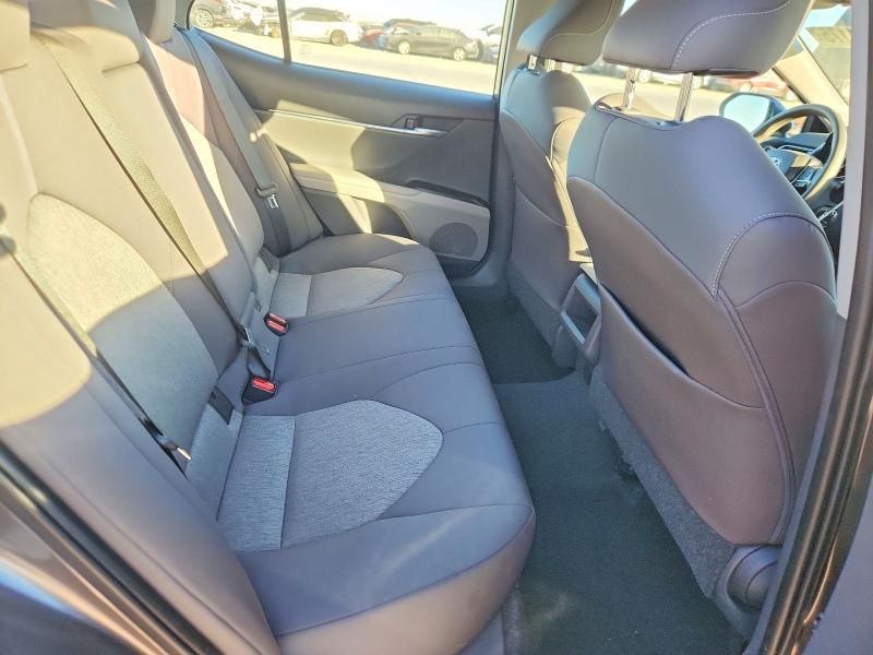 2021 Toyota Camry le