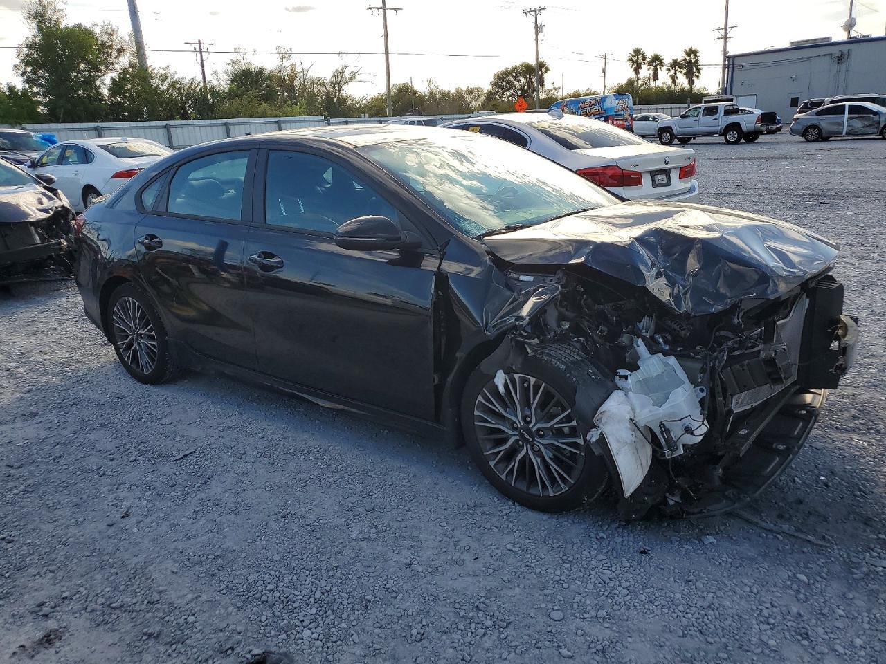 2023 KIA Forte gt Line